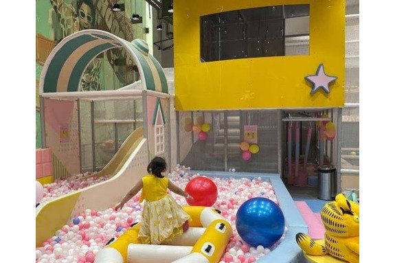 Play ‘N’ Learn Store Gallery Image