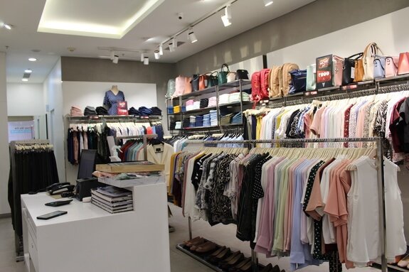 Van Heusen Store Gallery Image