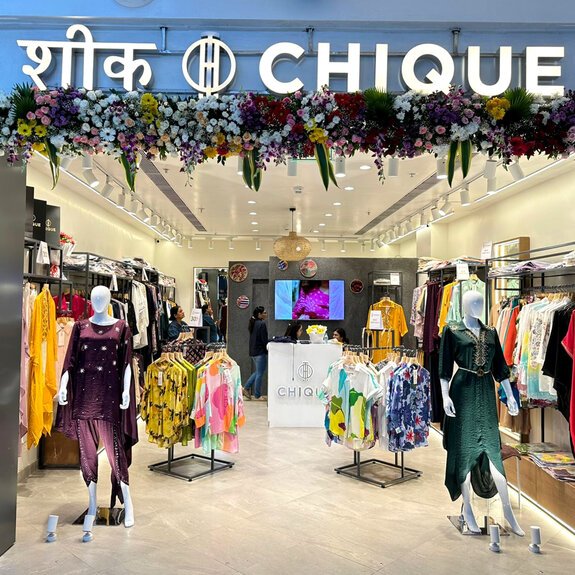 Chique Store Gallery Image